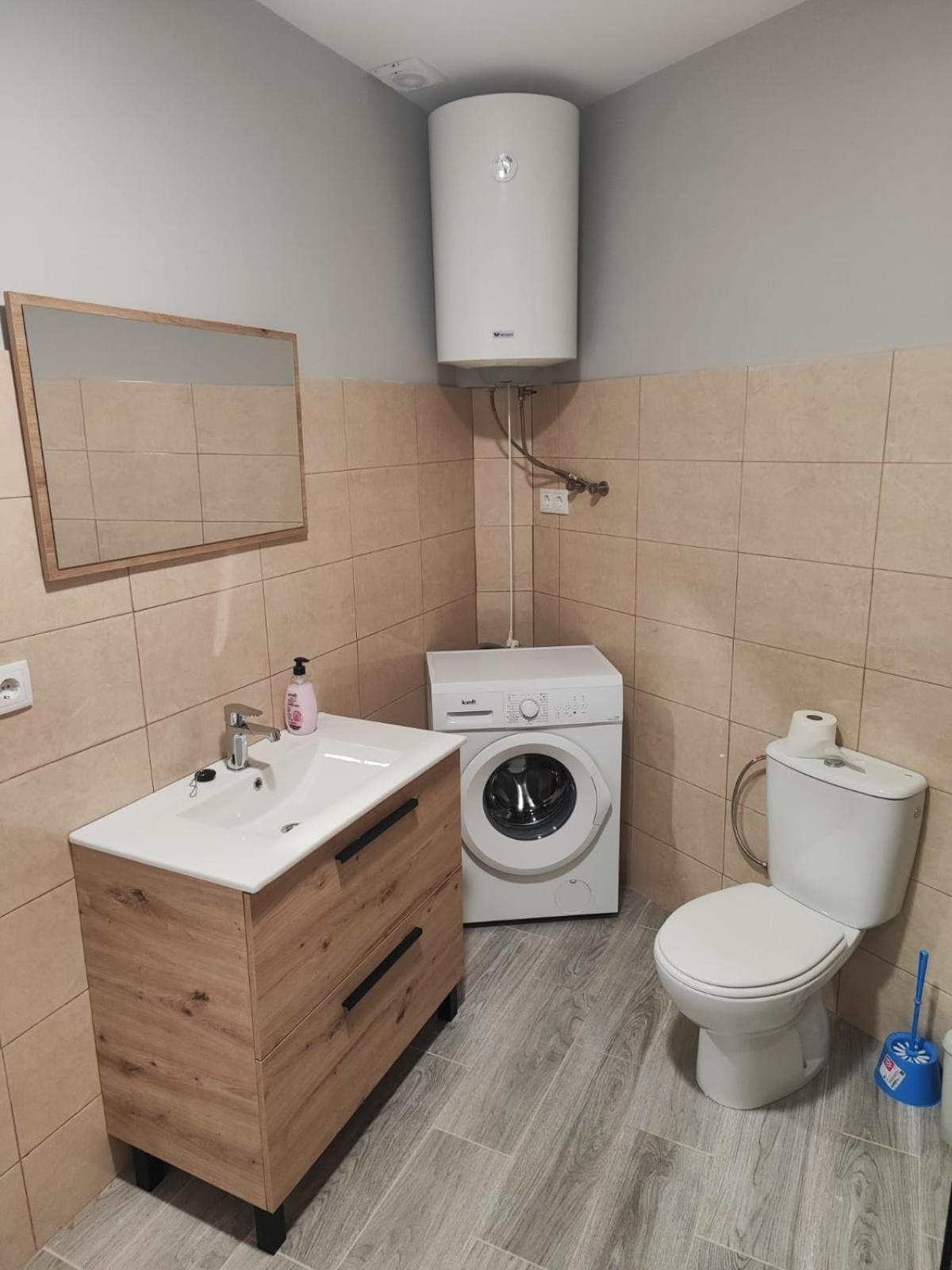 La Garrucha Apartment Argamasilla de Alba Екстериор снимка